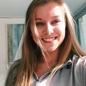 Meet your Posher, Kayla